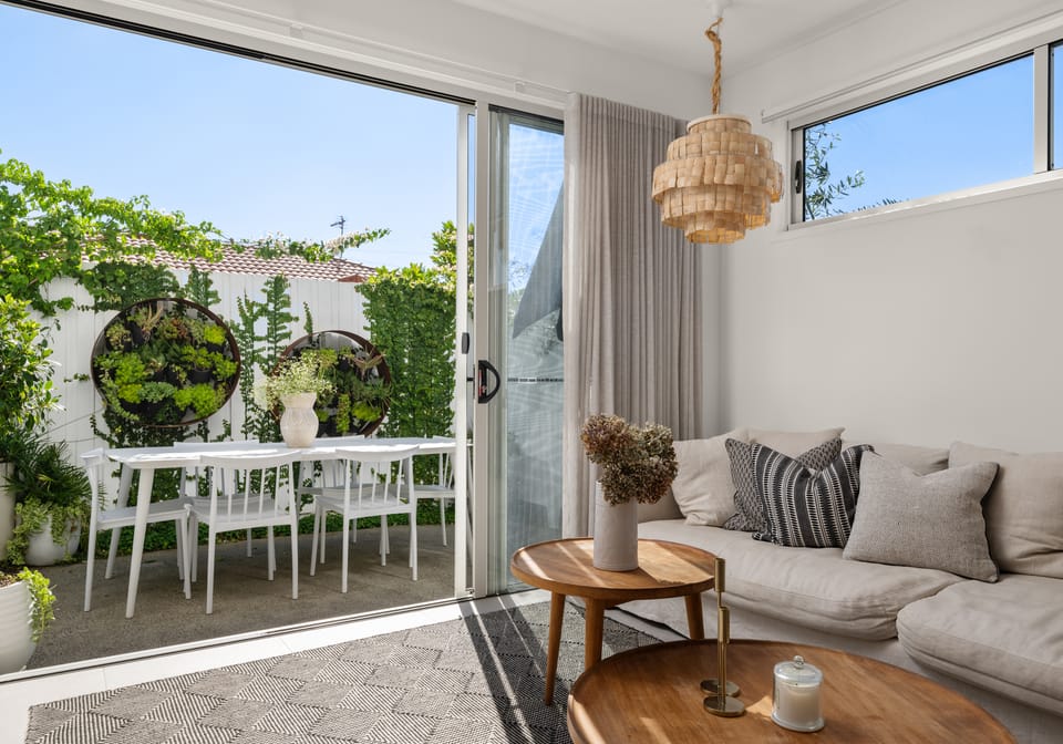 ​Lifestyle, Luxury, Location: Boutique Complex in River Precinct