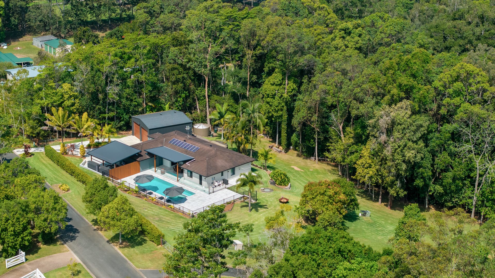 Private West Woombye Lifestyle Retreat with Pool, Shed & Rainforest Setting