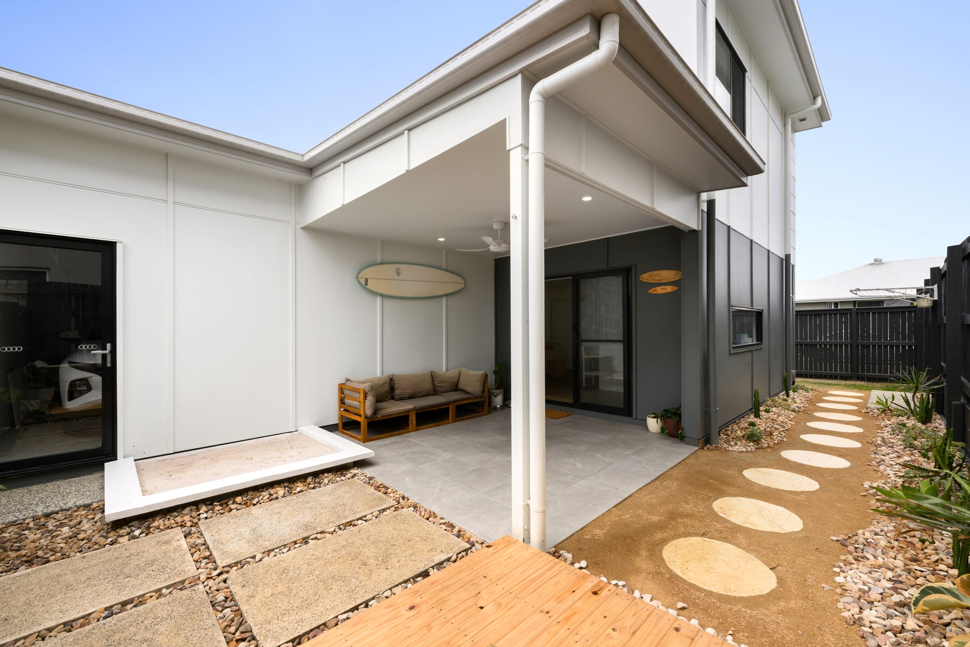 Parkside Perfection with Contemporary Comfort & Lifestyle Appeal