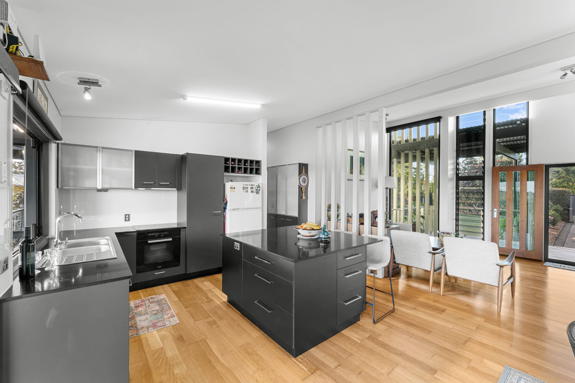 RIDGELINE LIVING WITH VIEWS THAT STOP YOU IN YOUR TRACKS