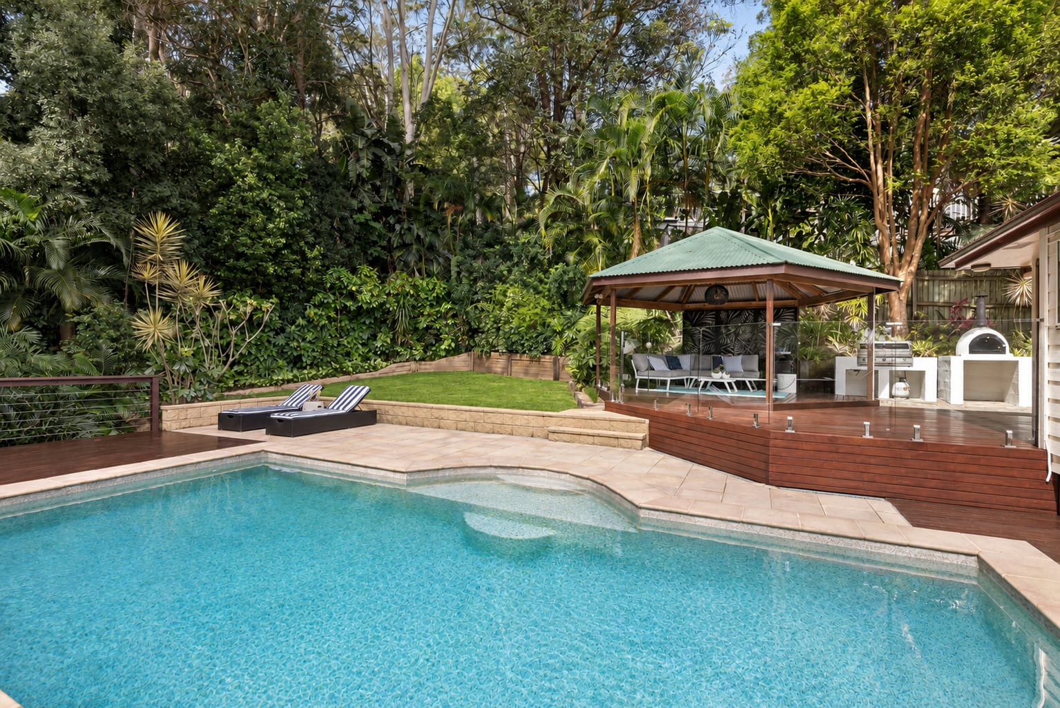 Your Private Buderim Escape with a Hinterland Backdrop
