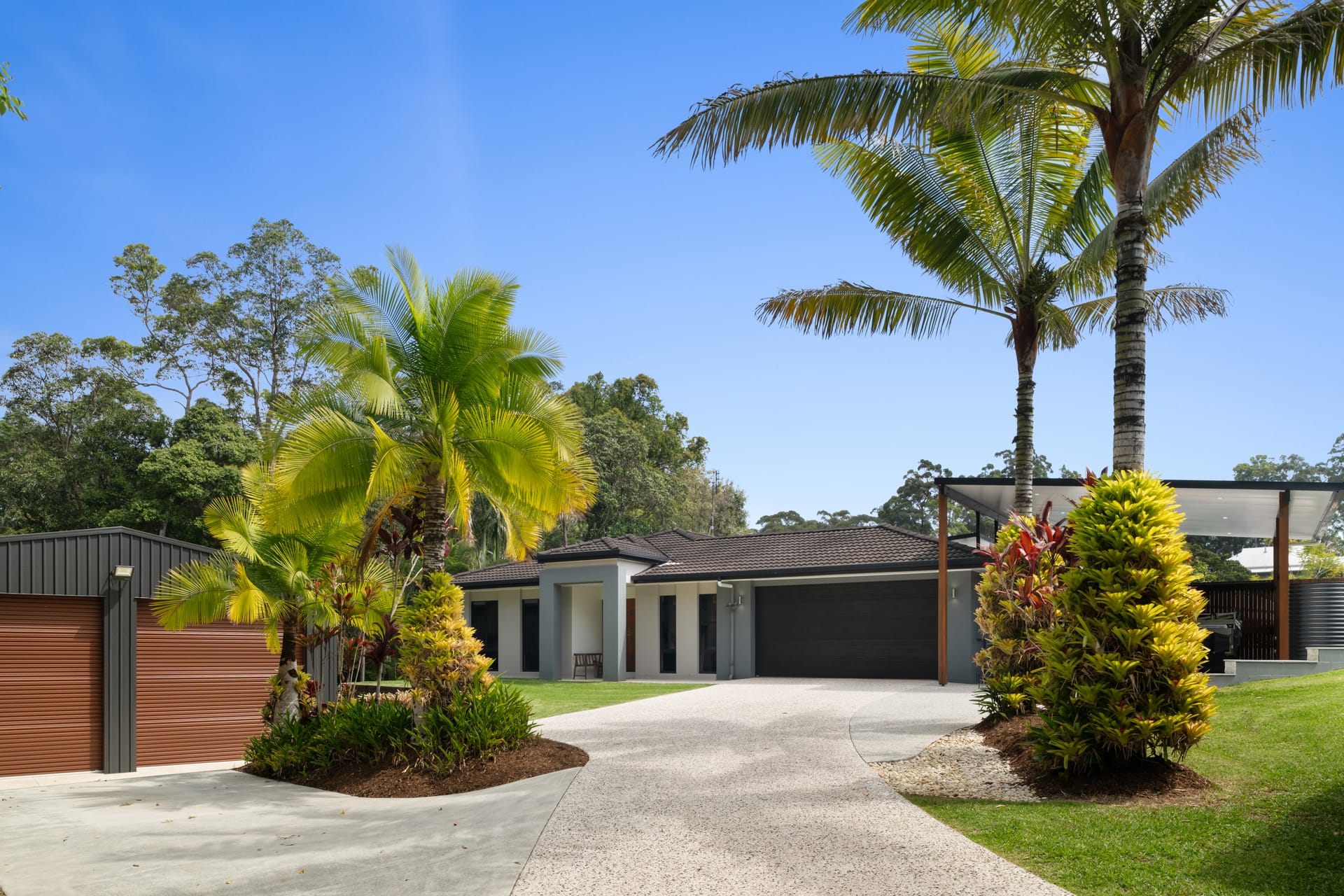 Private West Woombye Lifestyle Retreat with Pool, Shed & Rainforest Setting