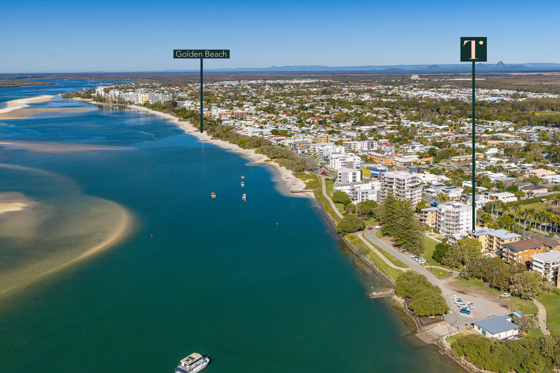 Beachfront Unit in Central Position