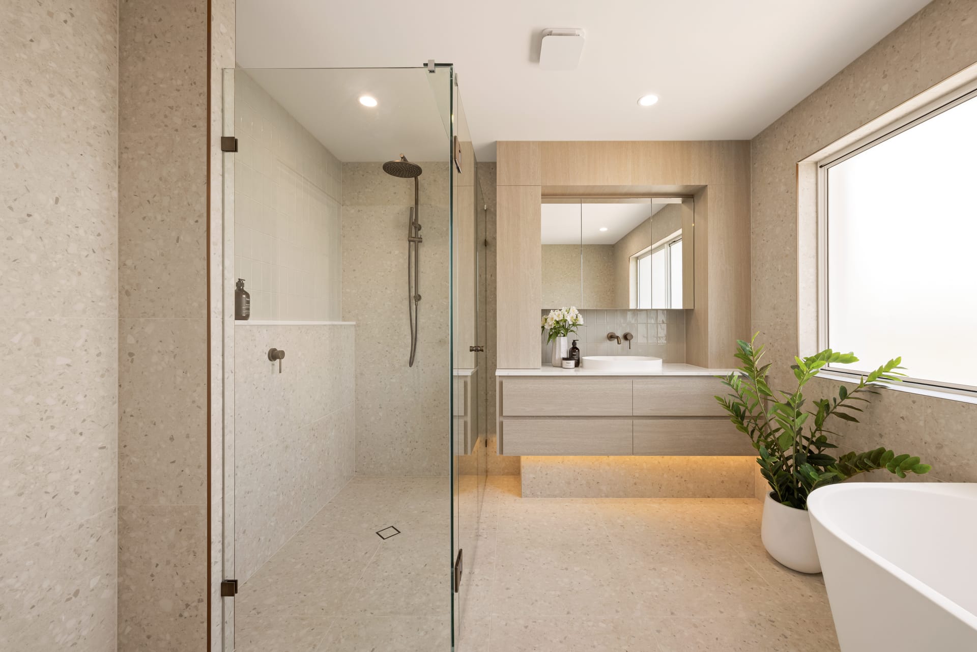 Elevated Coastal Luxe: Lifestyle & Location at its Most Golden