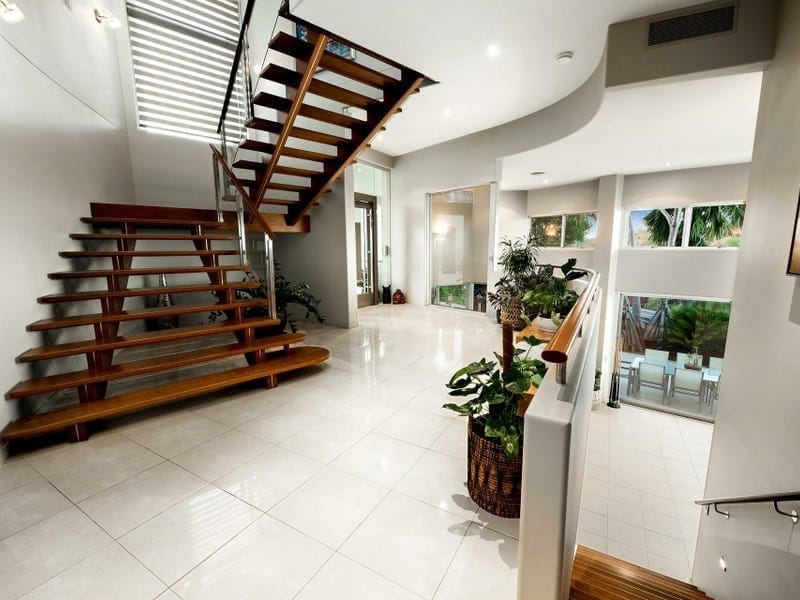 SOLD UNDER THE HAMMER - BY CRAIG PORTER