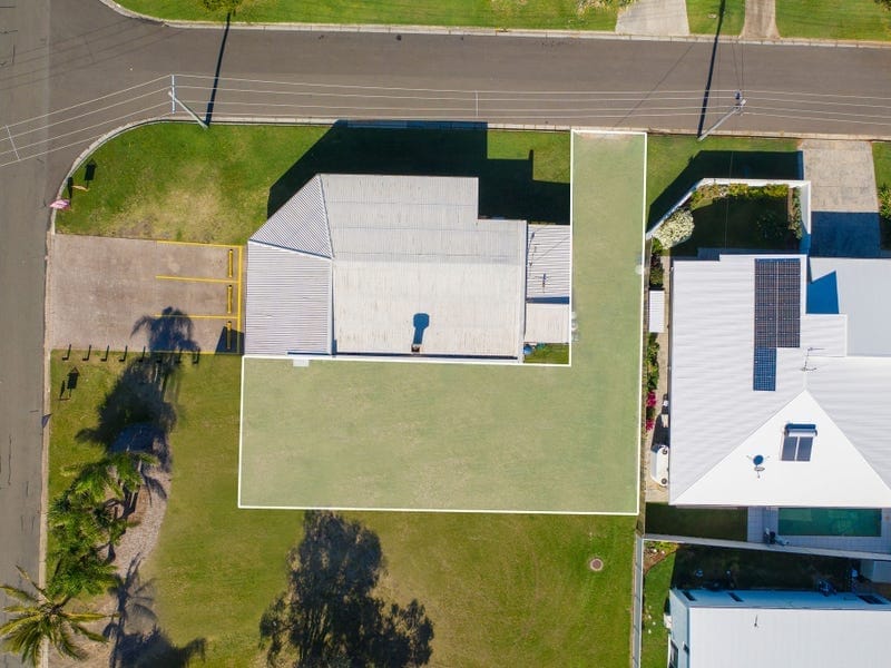 Blue-Chip Location, Vacant Block!