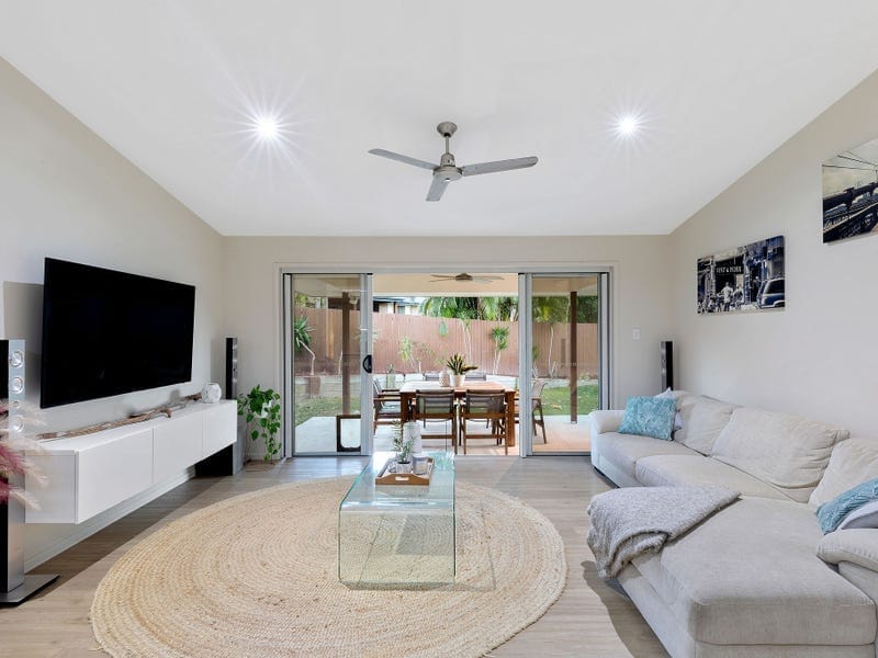 PRIVACY, CONVENIENCE, PRESENTATION!