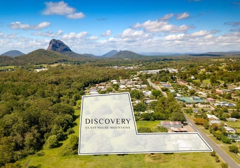 DISCOVERY: OPPORTUNITY, LIFESTYLE, VIEWS! CONSTRUCTION HAS STARTED!