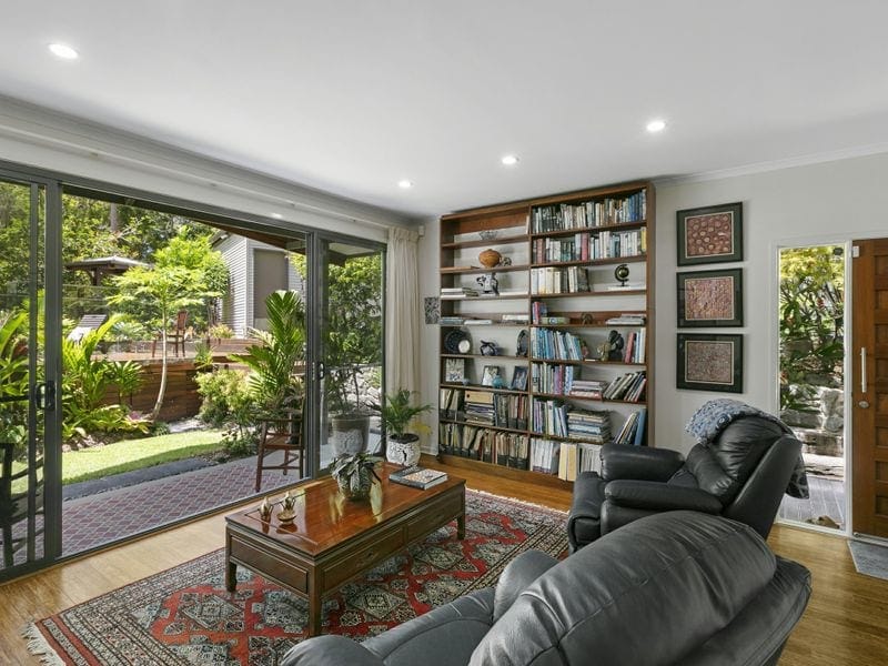 PLANTATION STYLE ON PRIVATE 1/2 ACRE - BUDERIM/MONS