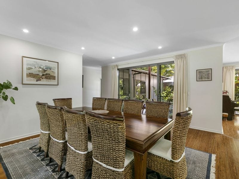 PLANTATION STYLE ON PRIVATE 1/2 ACRE - BUDERIM/MONS