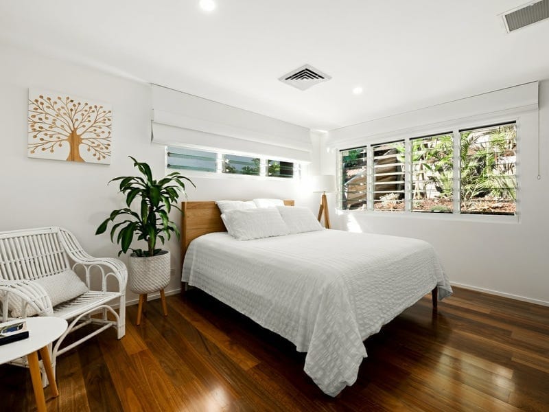 The ultimate alternative to penthouse style living - striking beach house in Alexandra Headland!