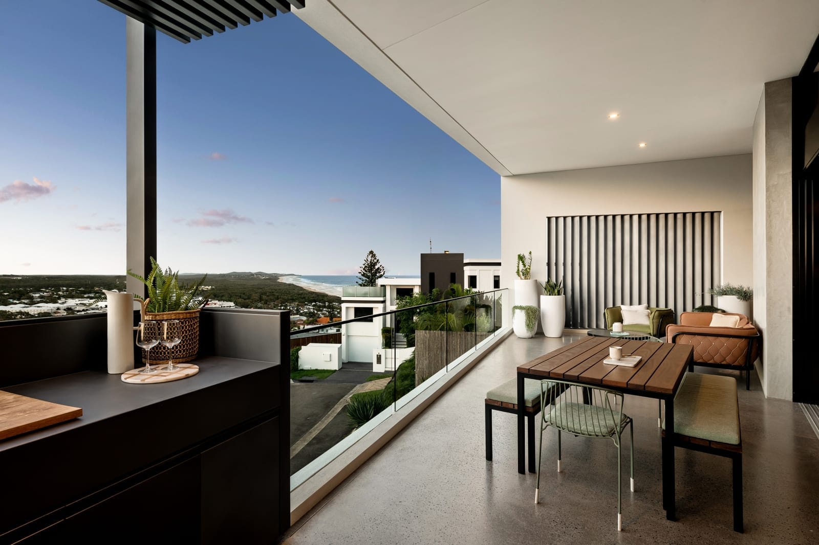 Lavish, Luxurious, Lifestyle Magnificence!