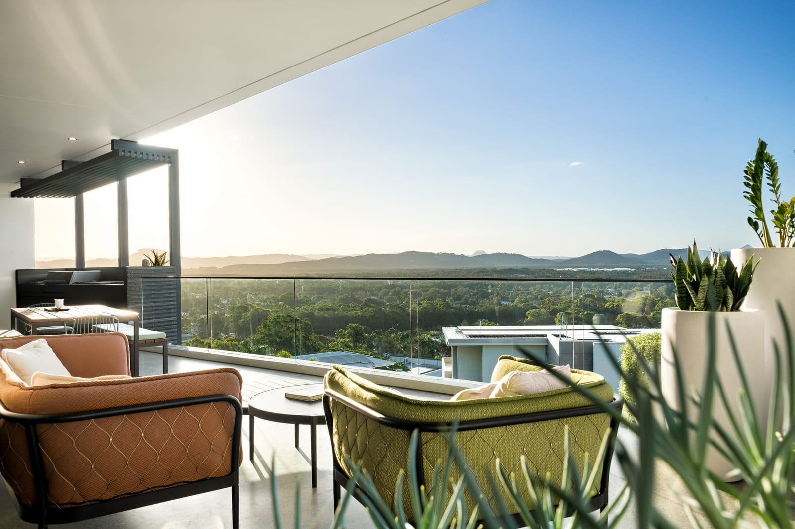 Lavish, Luxurious, Lifestyle Magnificence!