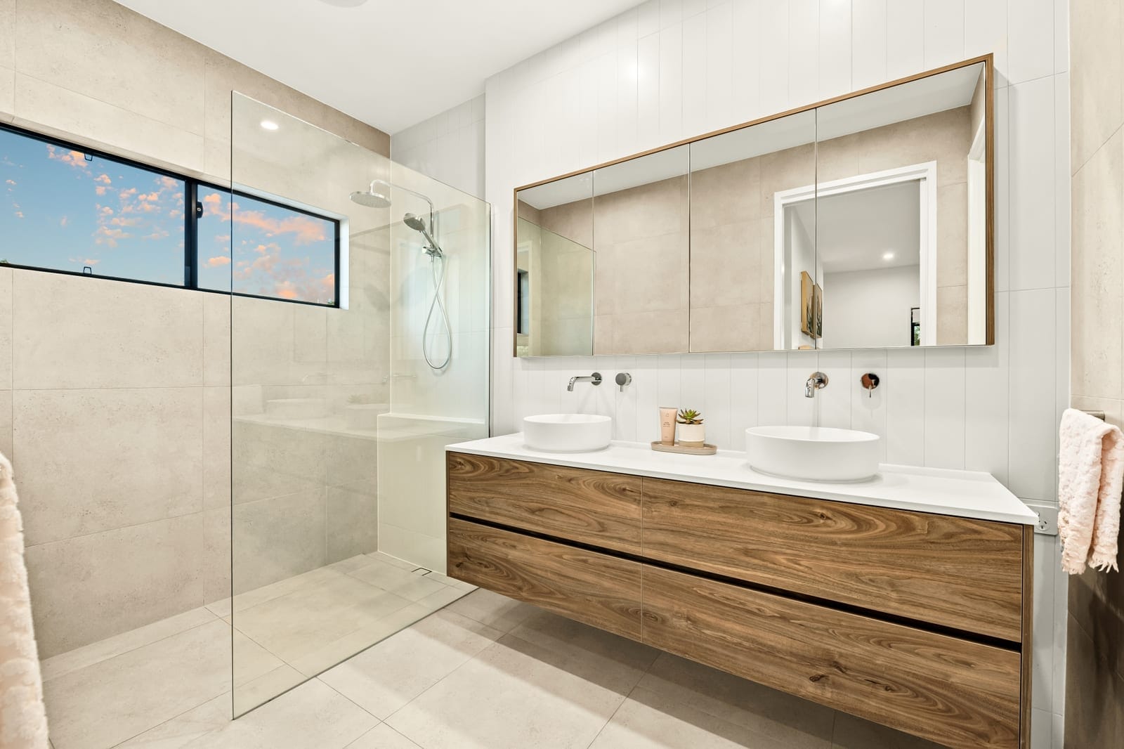 Elevation, Privacy, Lifestyle!