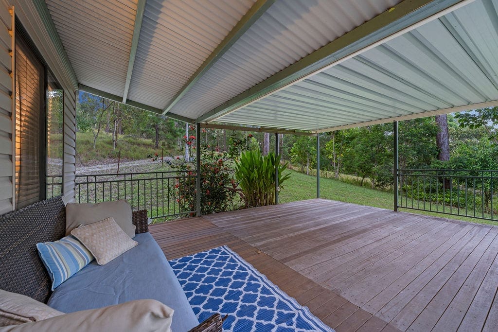Dual Living, Lifestyle opportunity!