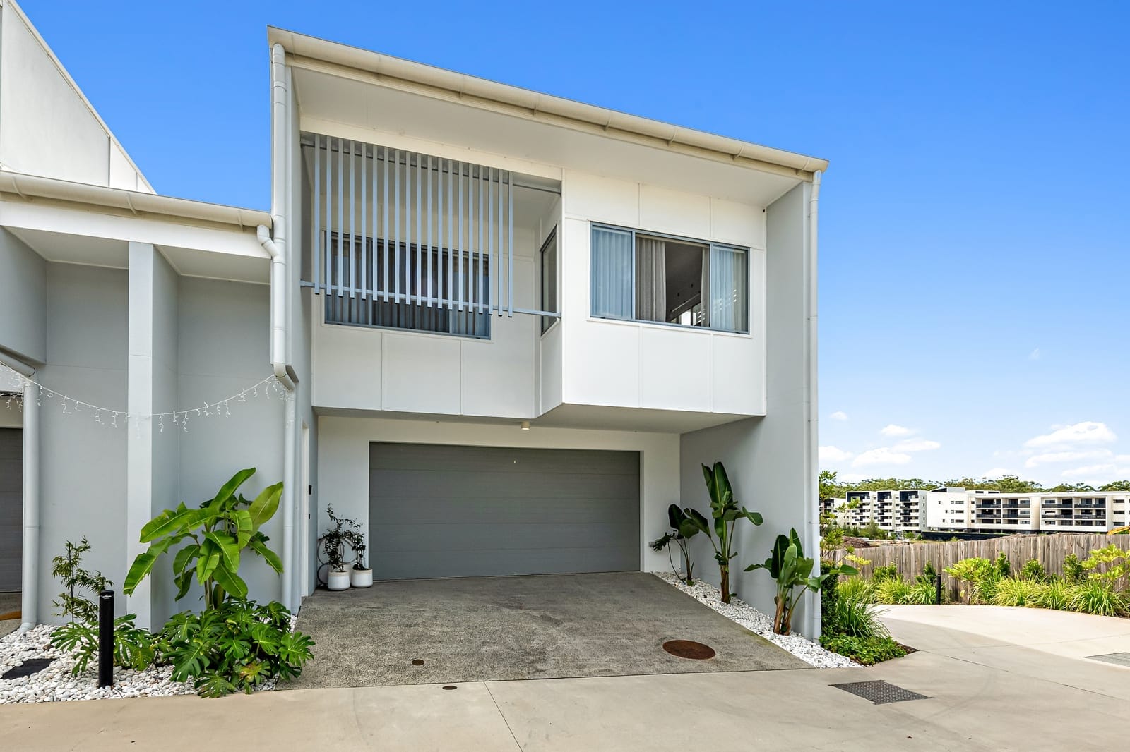Brand New, North Facing