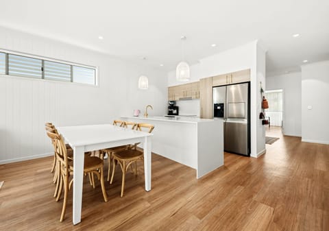 Brand New, North Facing