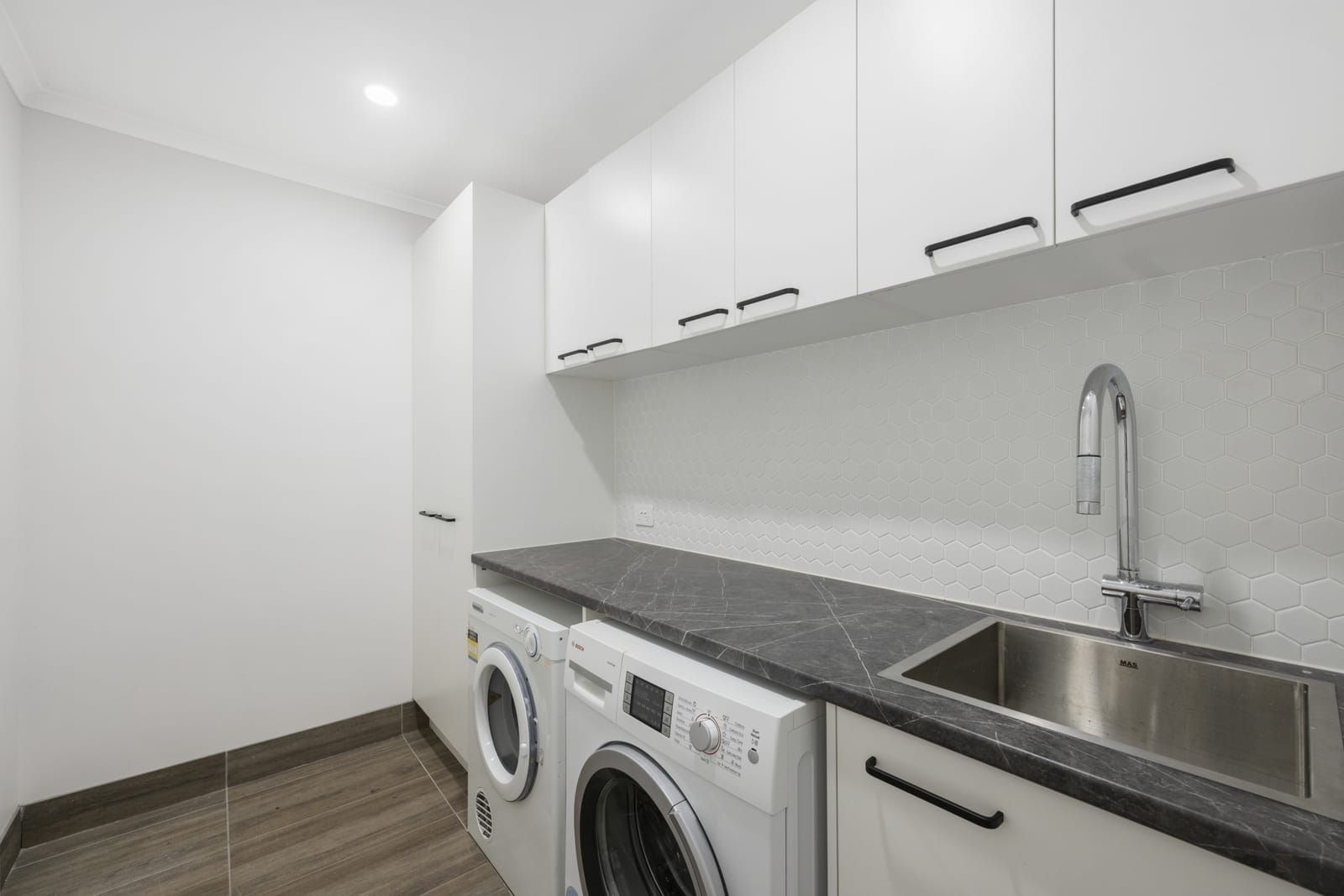 Palmwoods Perfection: Renovated Family Home
