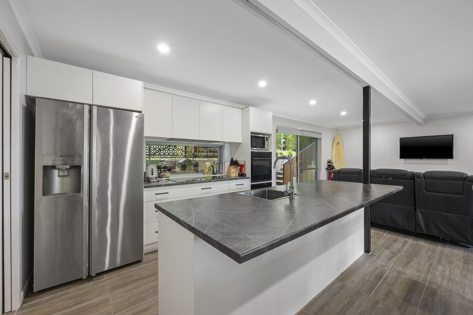 Palmwoods Perfection: Renovated Family Home