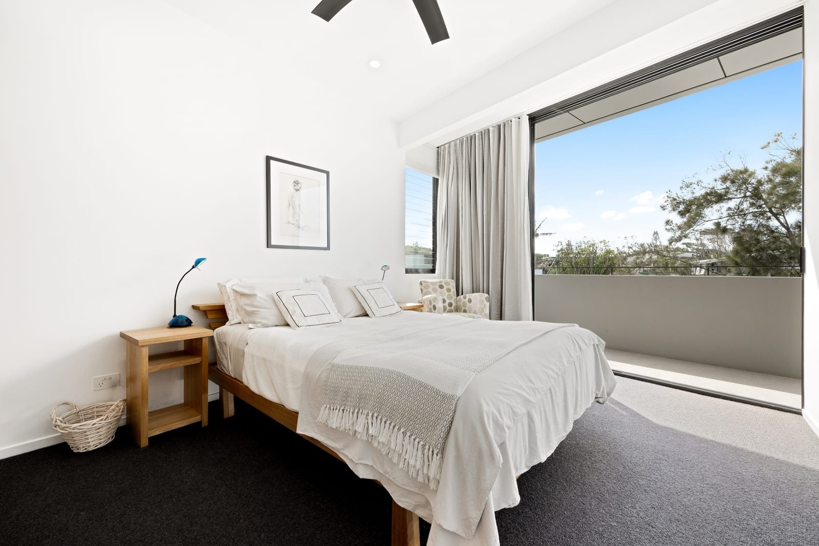 Beachfront Masterpiece: Unrivalled Lifestyle on Offer!