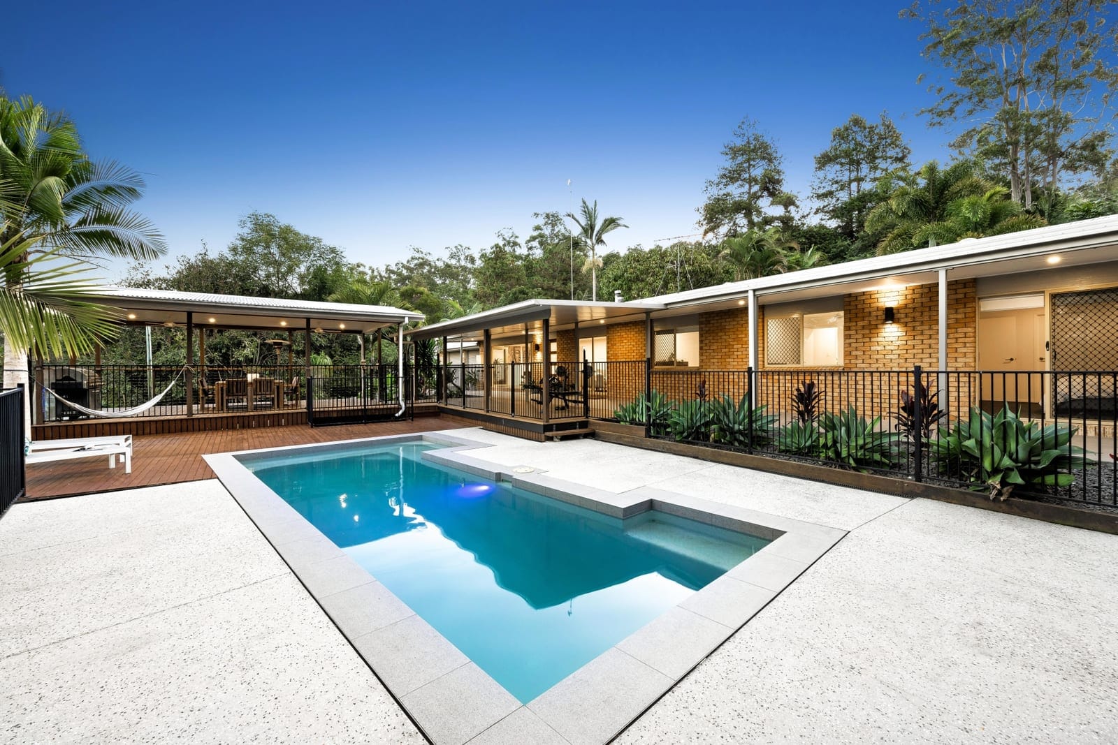 Acreage Perfection, East-Facing Entertainer!