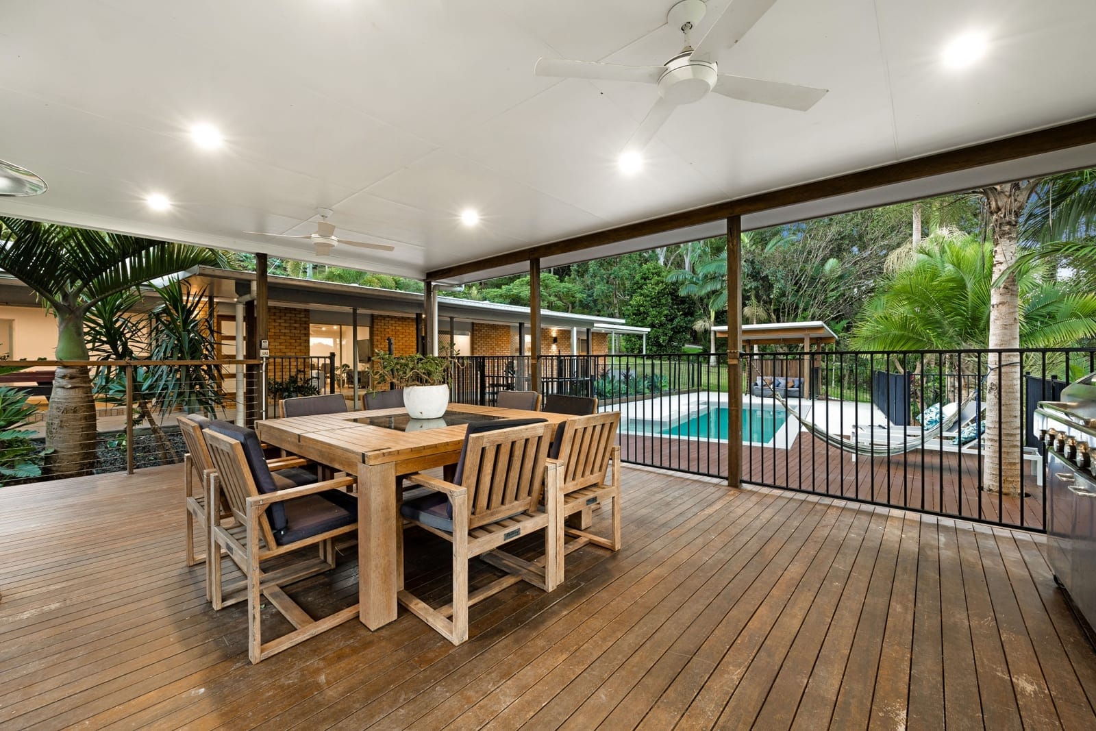 Acreage Perfection, East-Facing Entertainer!