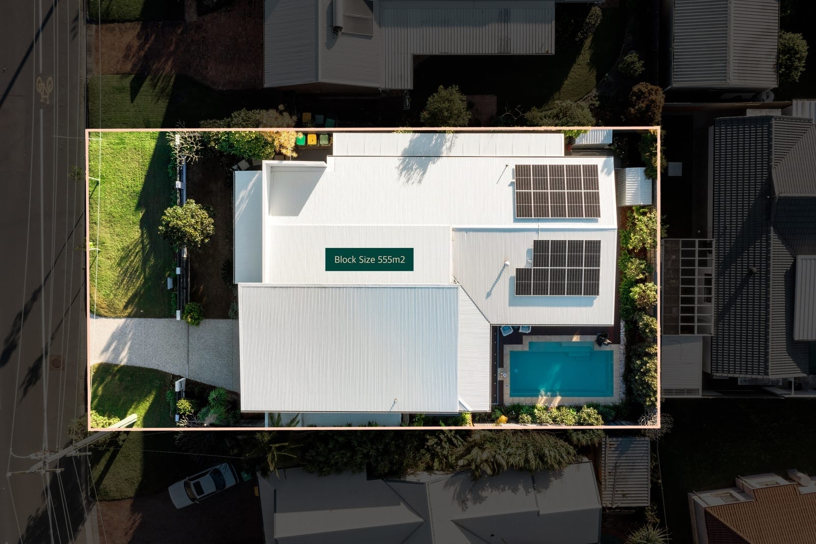 100m to Beach: Designer Living!