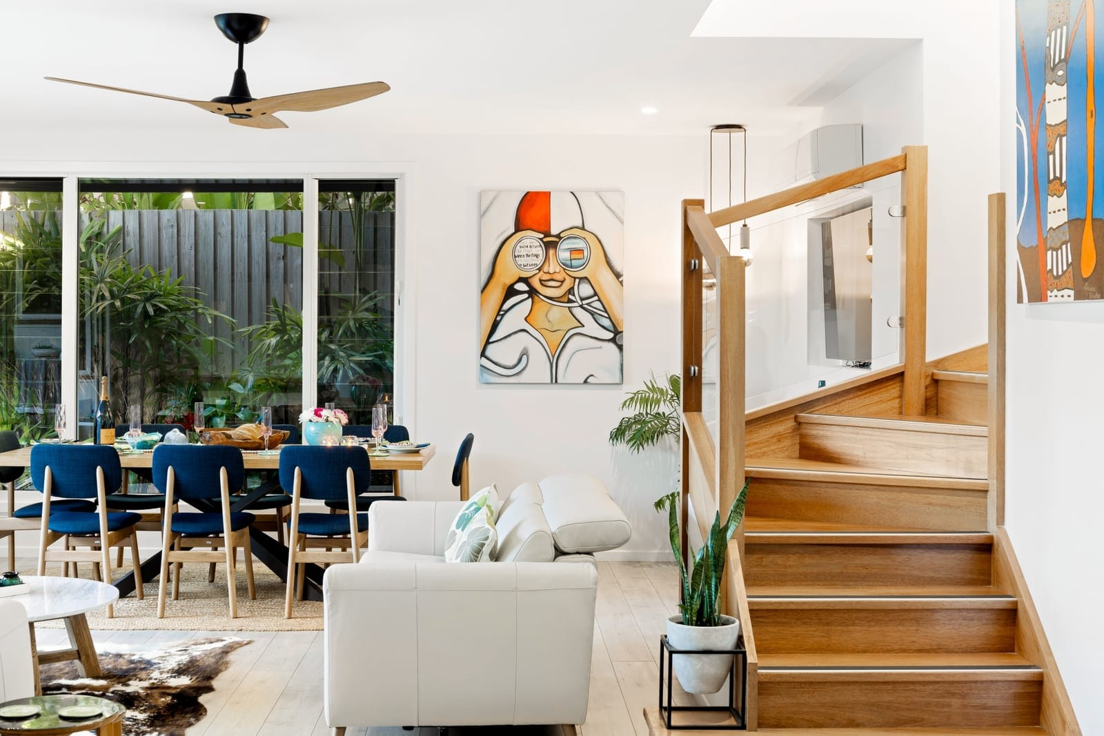 100m to Beach: Designer Living!