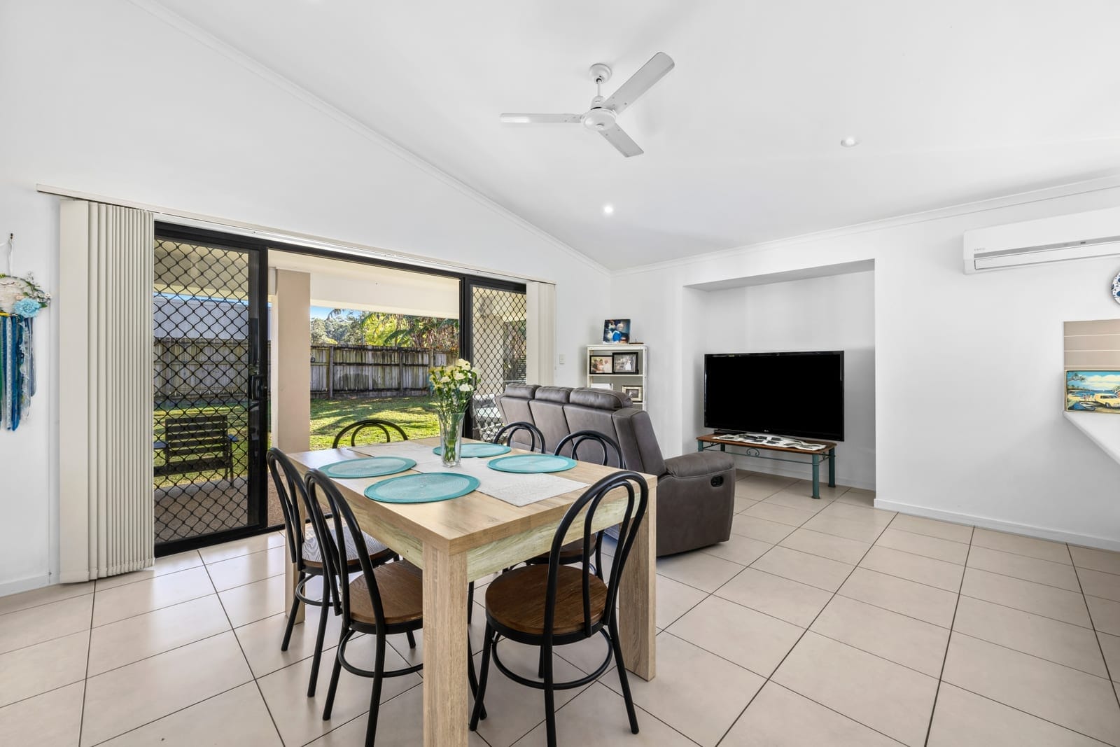 Corner Block, BIG Fenced Yard!