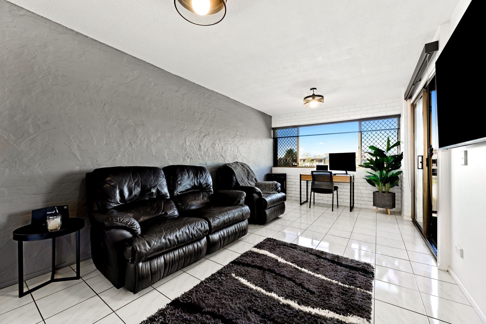 Entry Level GOLD: Mooloolaba + Waterfront!