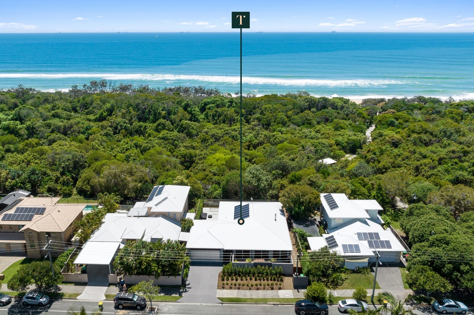 Single Level, Beachside Luxury!