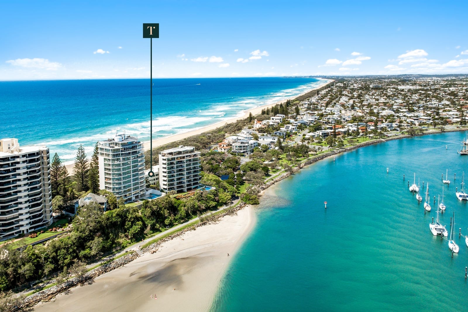 Top Floor, Blue-Chip Buddina Beachfront!