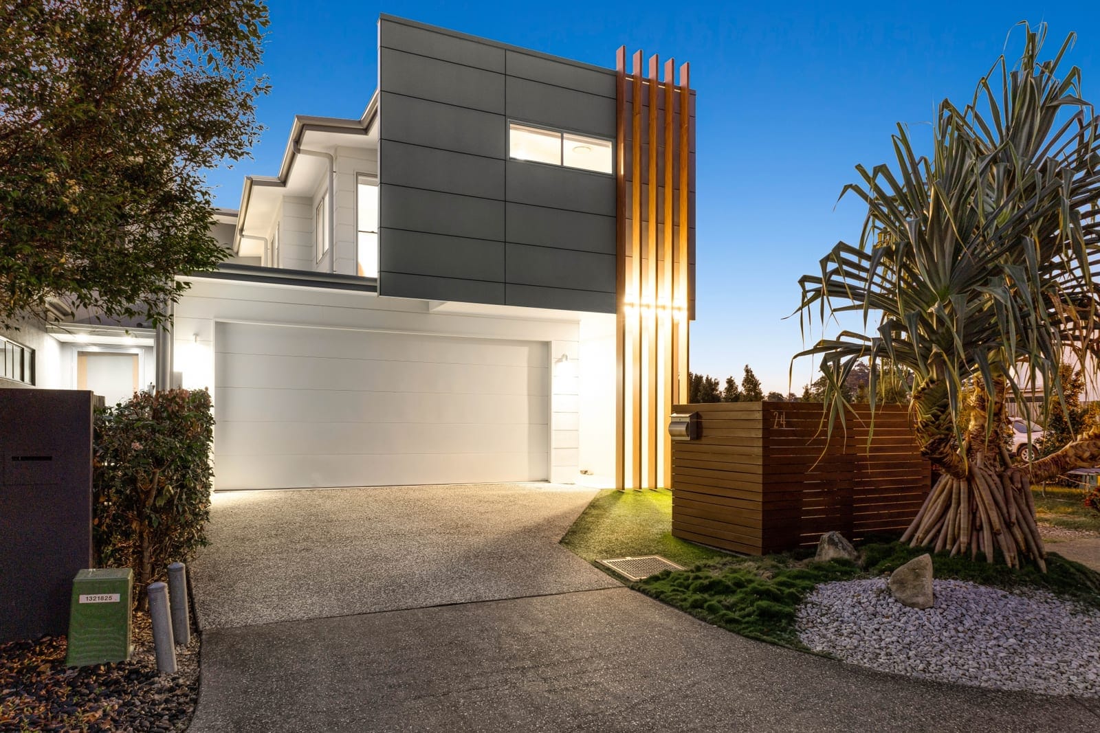 Executive Waterfront Living!