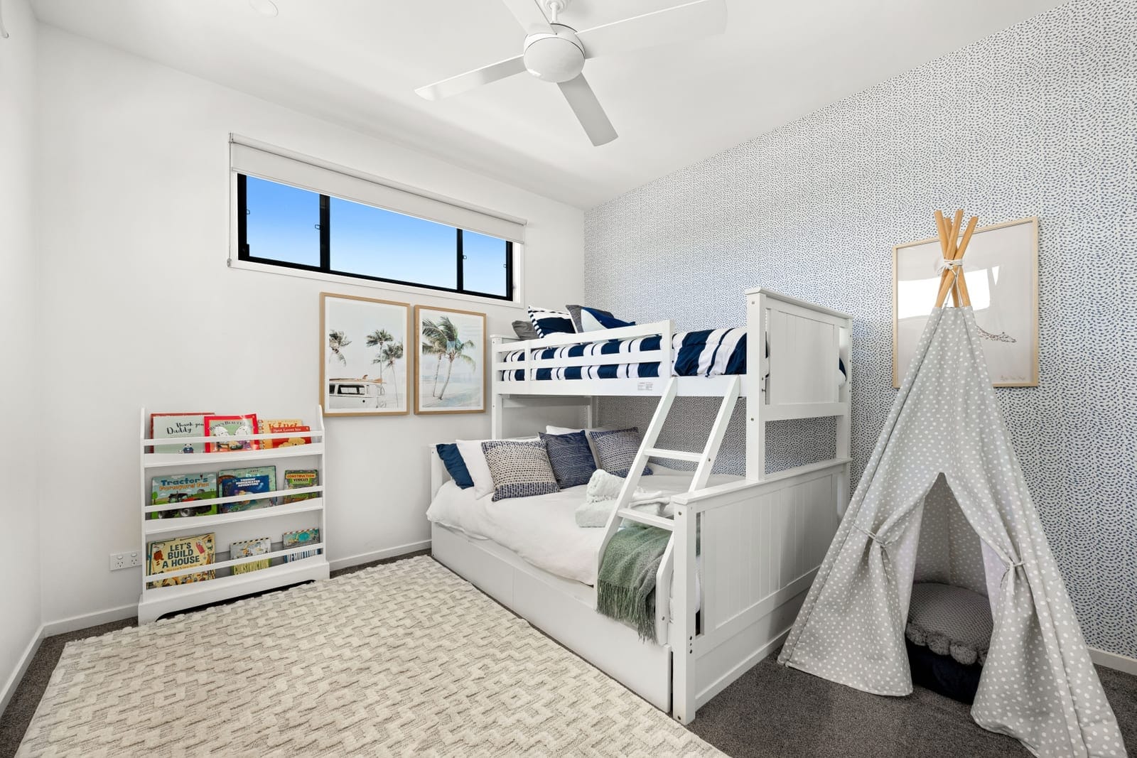 North Facing Waterfront Perfection!