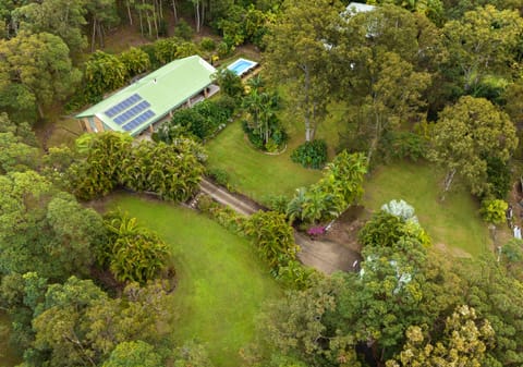Private Acreage just mins to Coolum Beach
