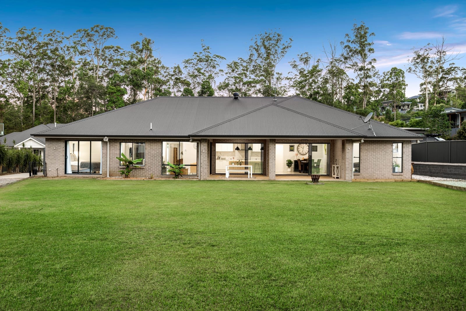 Flat Acreage In The Prestigious Palmview Forest
