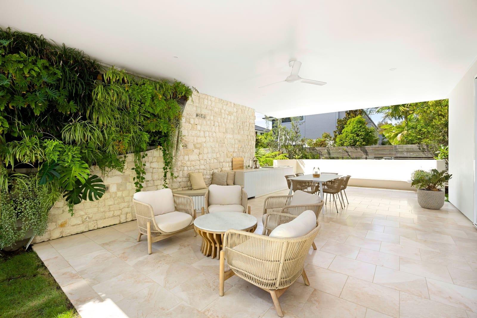 Lifestyle Masterpiece: Next-Level in Every Sense!