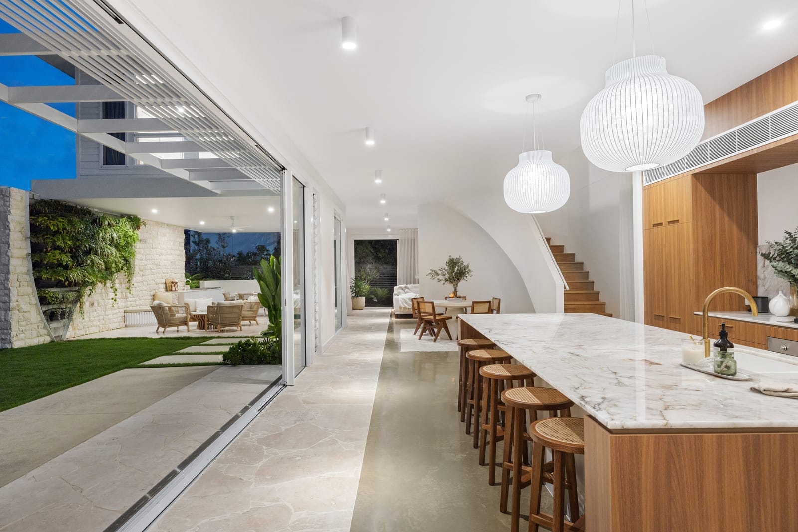 Lifestyle Masterpiece: Next-Level in Every Sense!