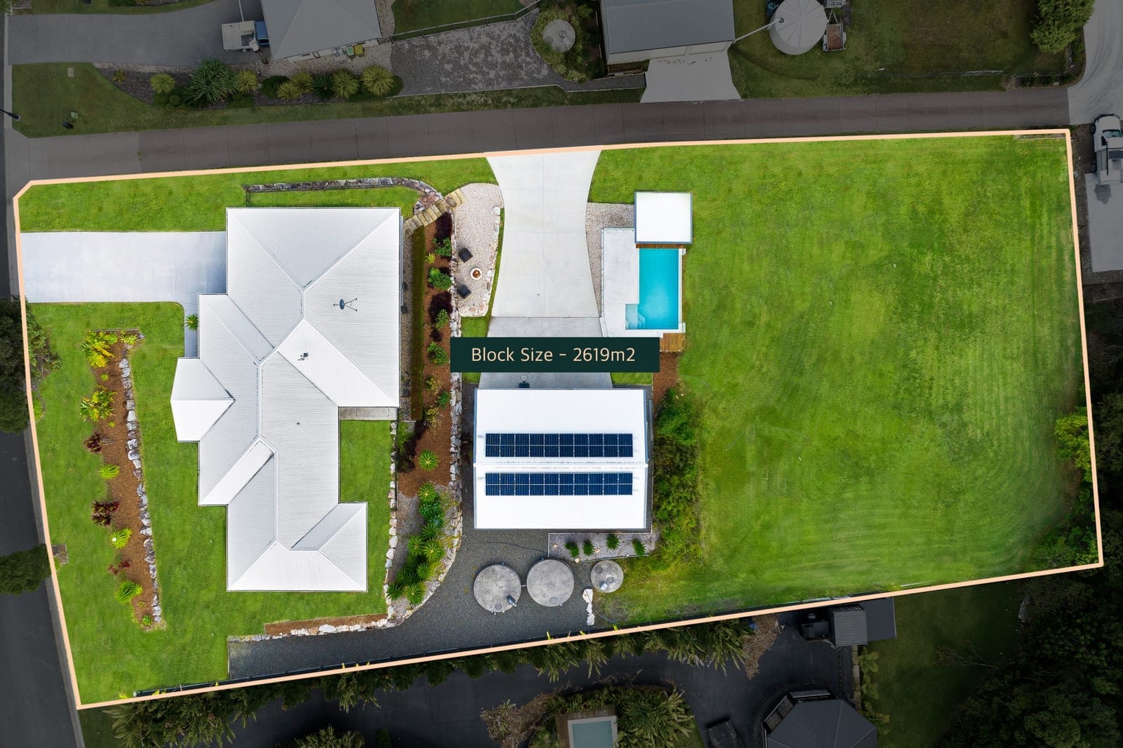 The COMPLETE Family Home!