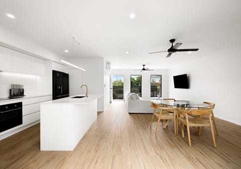 Effortless Living, Contemporary Elegance