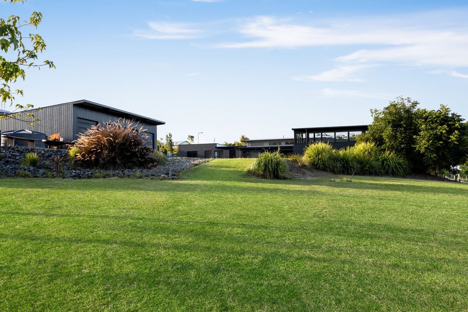 Luxury Living on Sprawling 7,697m2: Discover Your Private Paradise
