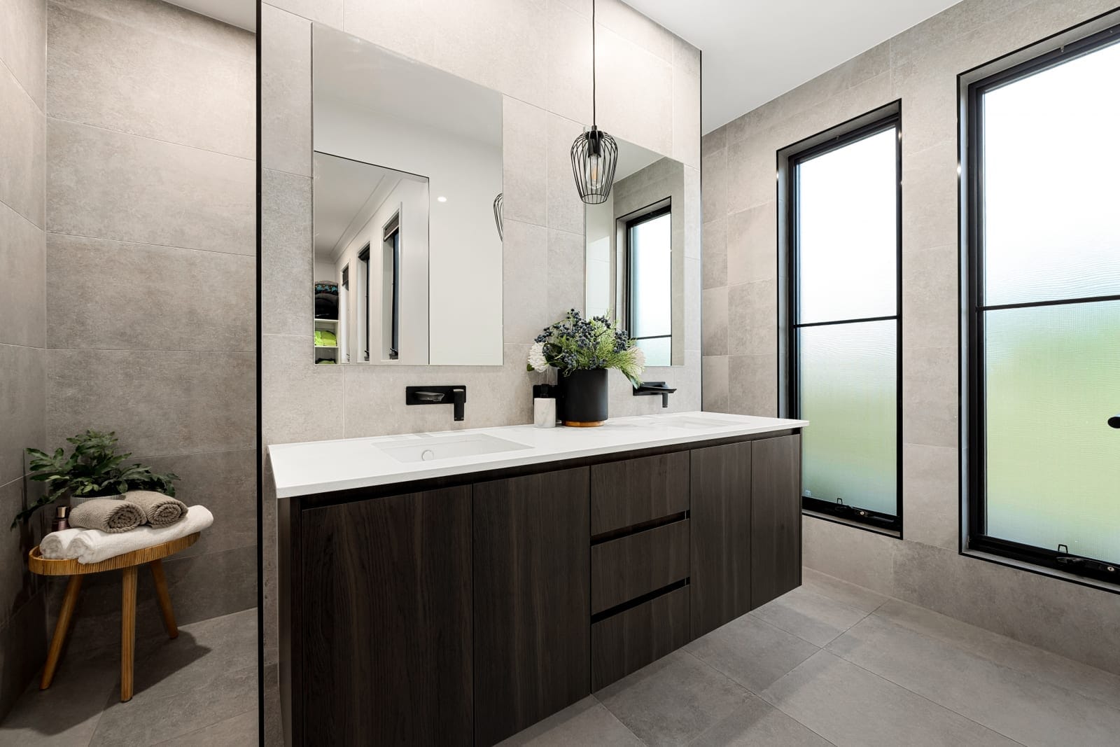 Luxury Living on Sprawling 7,697m2: Discover Your Private Paradise