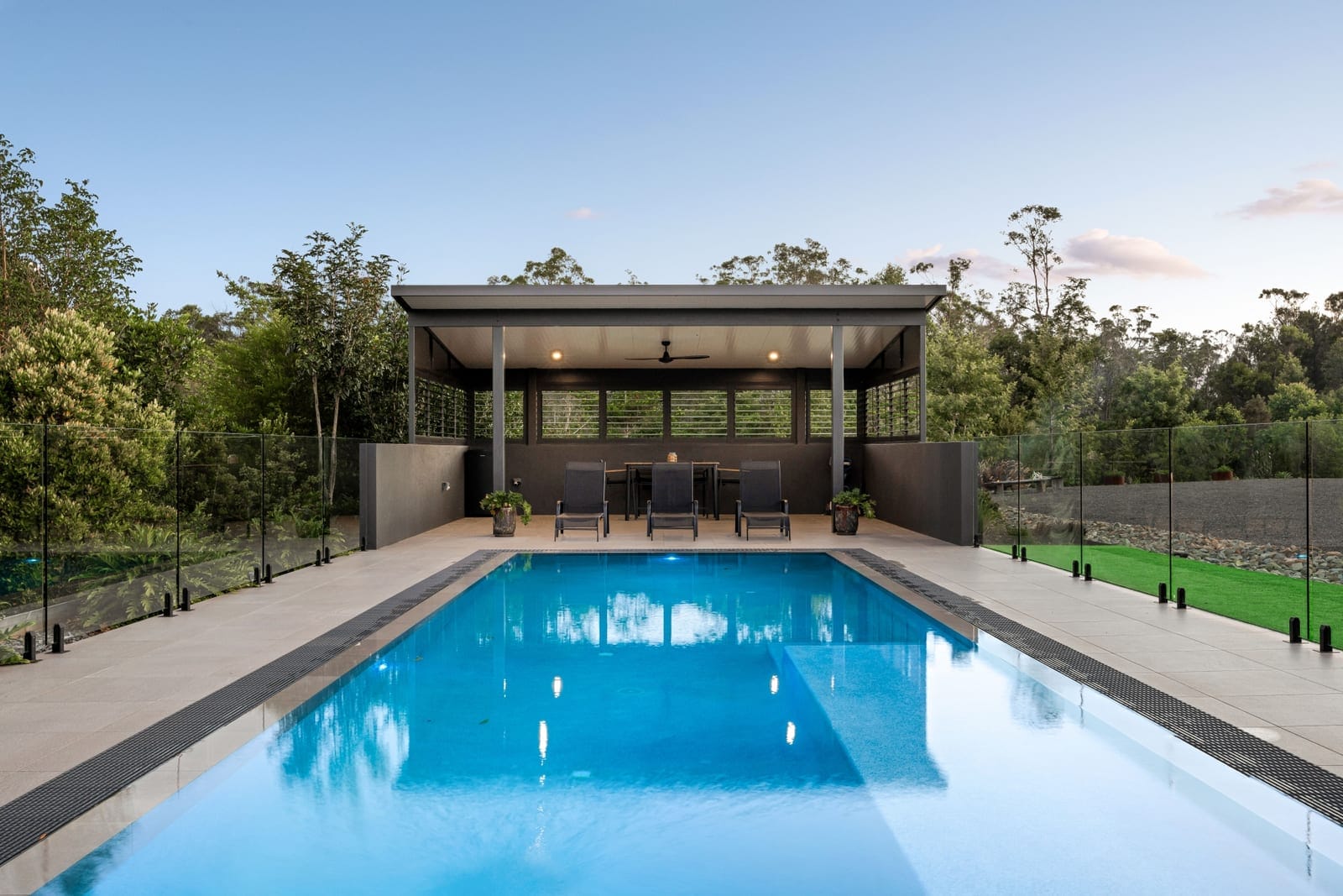 Luxury Living on Sprawling 7,697m2: Discover Your Private Paradise