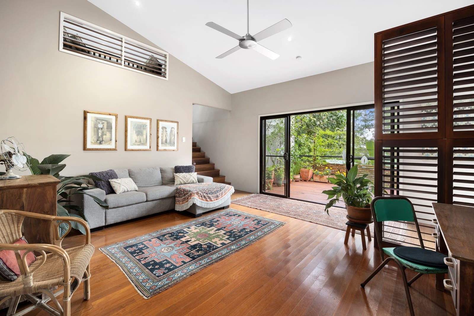 Exquisite Split Level Home, Neighbouring Mt Coolum National Park