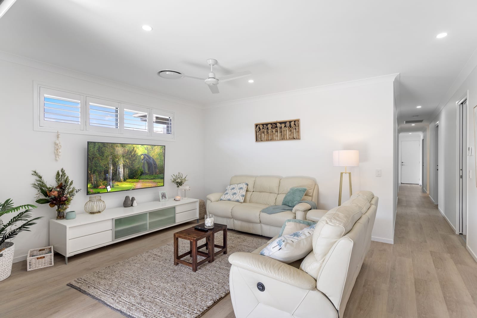 North Facing Entertainer!