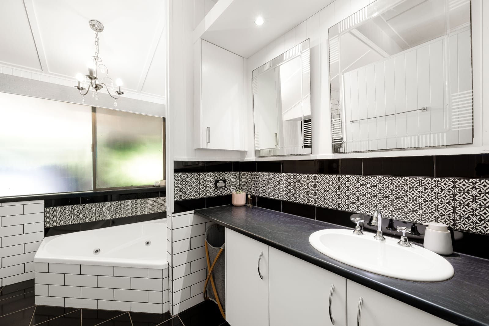 Medium Residential Zone - In the Heart of Palmwoods