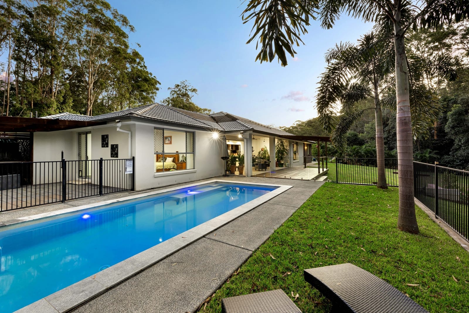 Luxurious Forest Living with Spectacular Outdoor Entertaining!