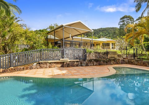 Charming countryside retreat, just 10 minutes to Coolum Beach