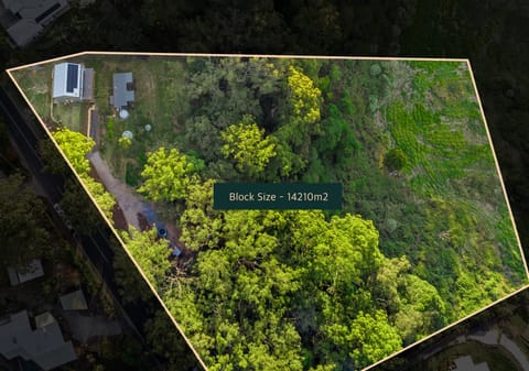 Secluded Serenity Meets Sustainable Living!
