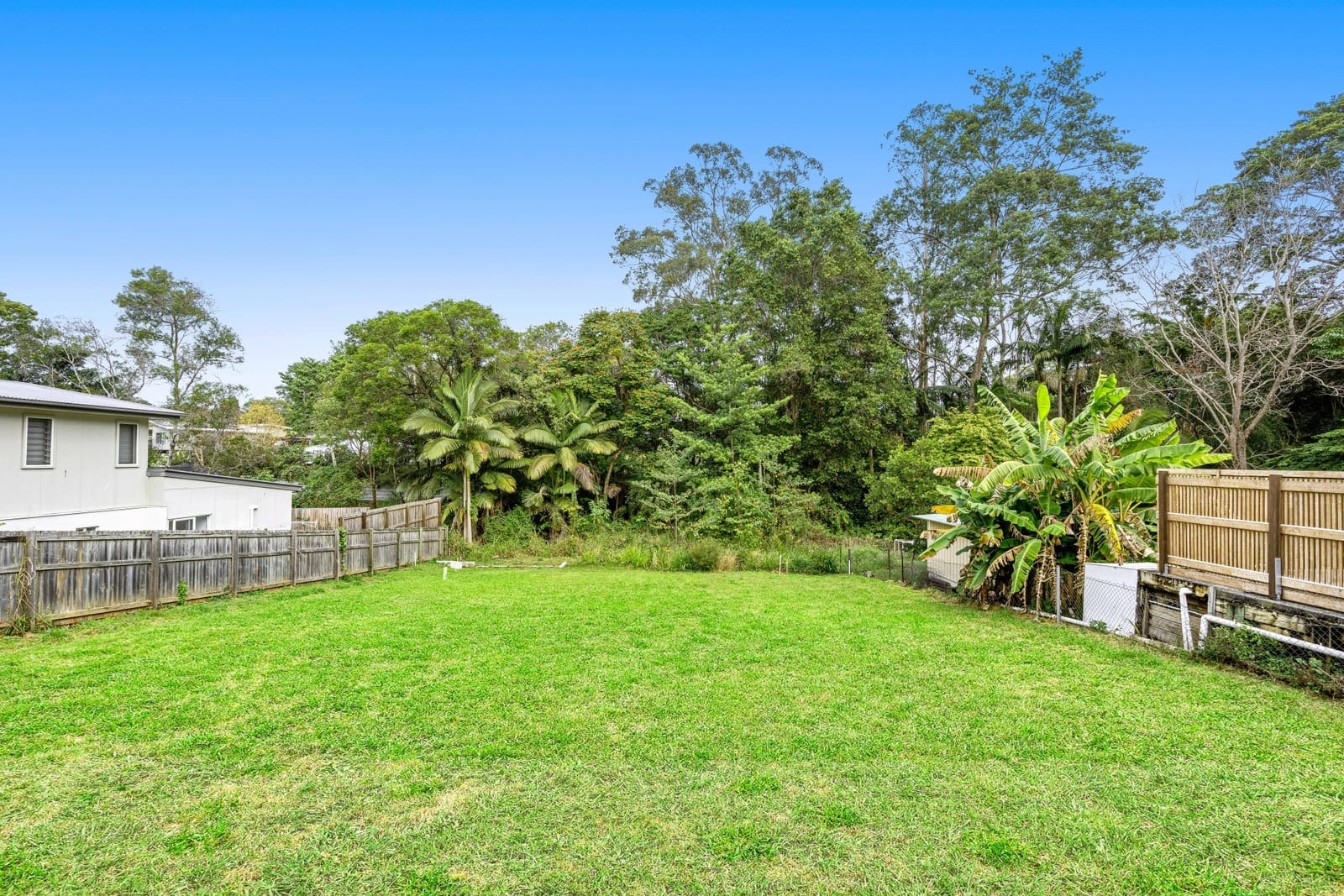 Spacious Land Parcel - Ready for Your Dream Home